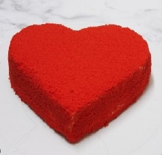 4-5 Kişilik Yaş Pasta - Kalp Formu ve Güvenilir Kalite